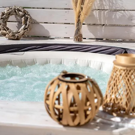 Stone House With Jacuzzi 