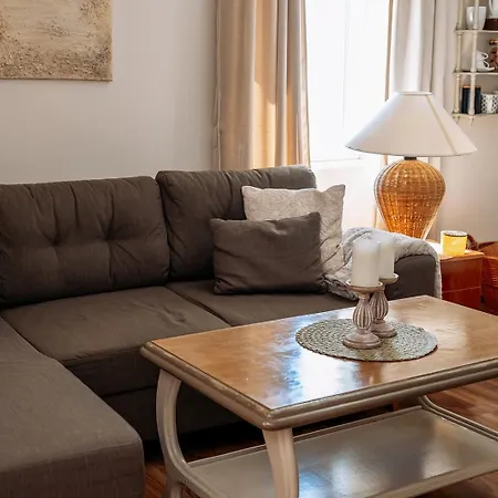 Stone House With Jacuzzi 