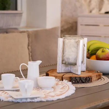 빌라 Stone House With Jacuzzi 