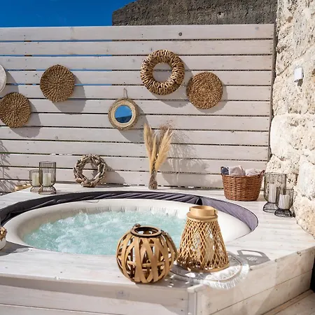 Stone House With Jacuzzi 