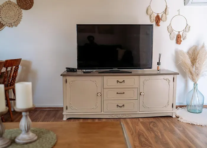 Stone House With Jacuzzi 