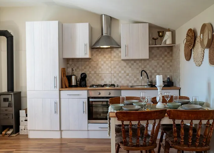 Stone House With Jacuzzi 