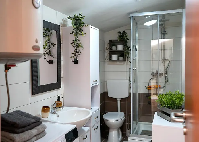 Stone House With Jacuzzi 