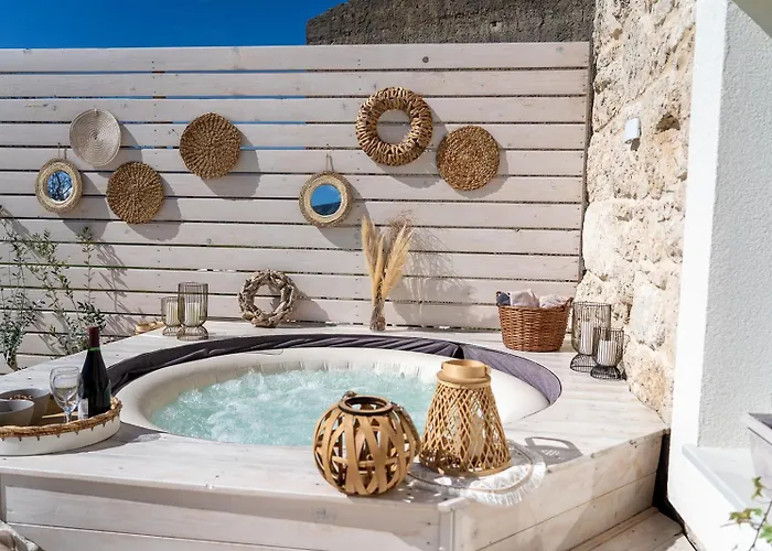 Stone House With Jacuzzi 