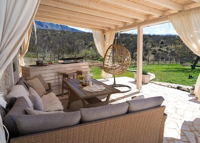 Villa Stone House With Jacuzzi 