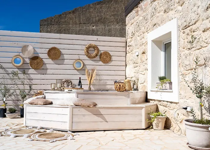 Stone House With Jacuzzi 